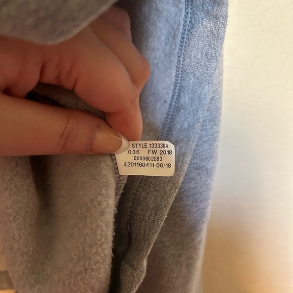 Under Armour Women’s Threadborne Pullover Gray Hoodie - Picture 3 of 5